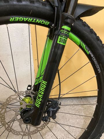 Used Trek Superfly 6 2015 2015 Mountainbike, Black, 27.5, 29 — image 5 of 25