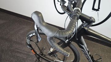 Tweedehands Giant Defy, Advanced 2 2022 2022 Road & Gravel — afbeelding 5 van 17