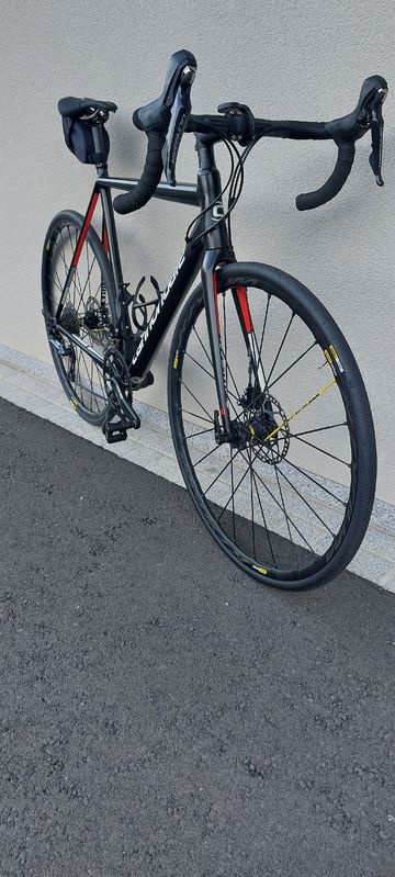 Używany Cannondale Shimano Ultegra 2019 Road & Gravel — zdjęcie 1 z 14
