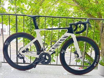 Canyon Aeroad CF SLX 8 Disc Di2 2021 2021 Carretera y gravel de segunda mano