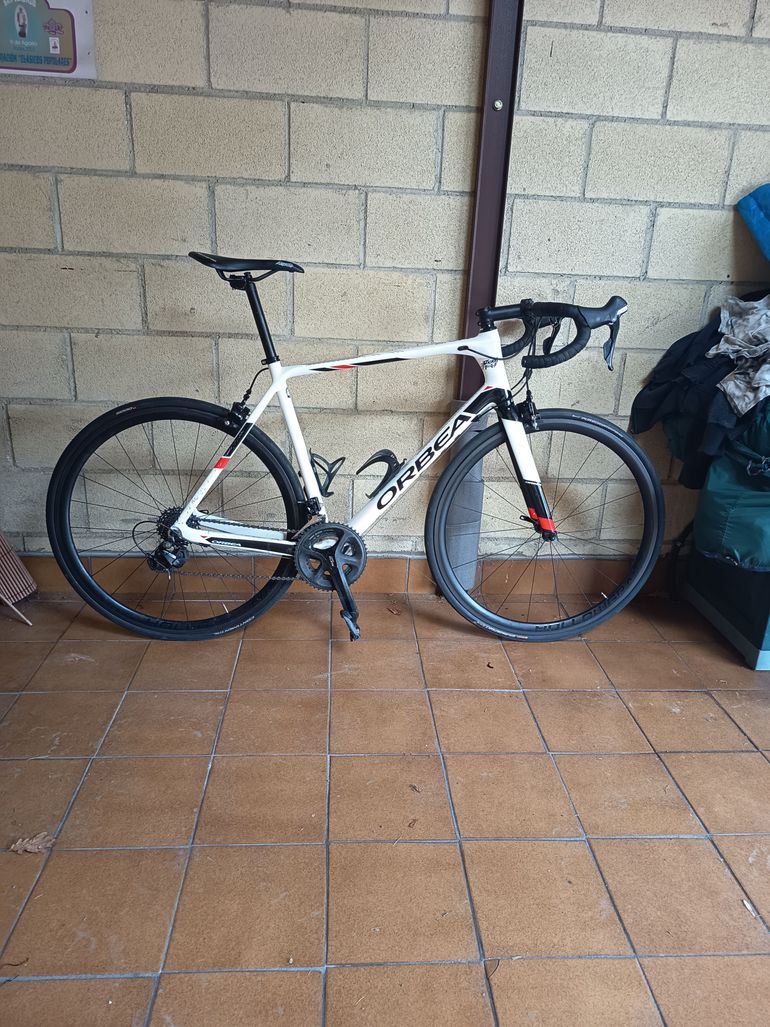 Orbea Orca M30 2017 Road & Gravel usato, Bianco — immagine 4 di 5