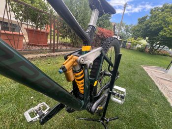 Mondraker SUMMUM R 2022 2022 Mountainbike usato, Verde — immagine 2 di 5