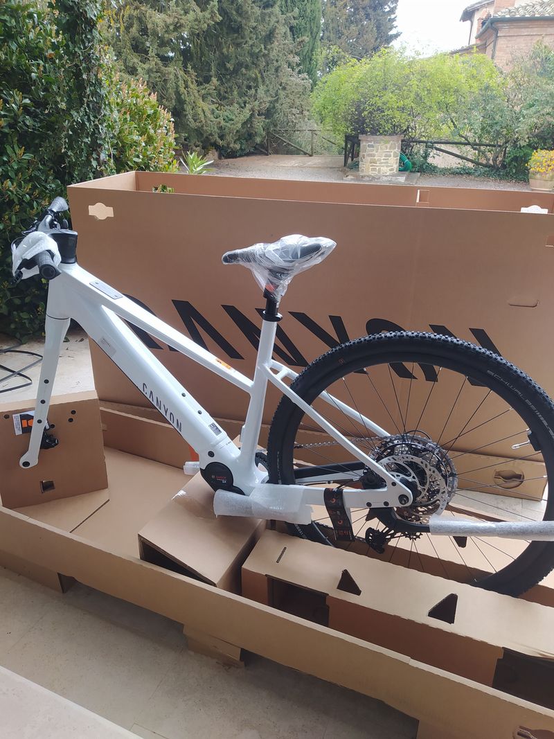 Canyon Pathlite:ON Shimano Deore XT 2024 Urban de segunda mano, Blanco — imagen 1 de 6