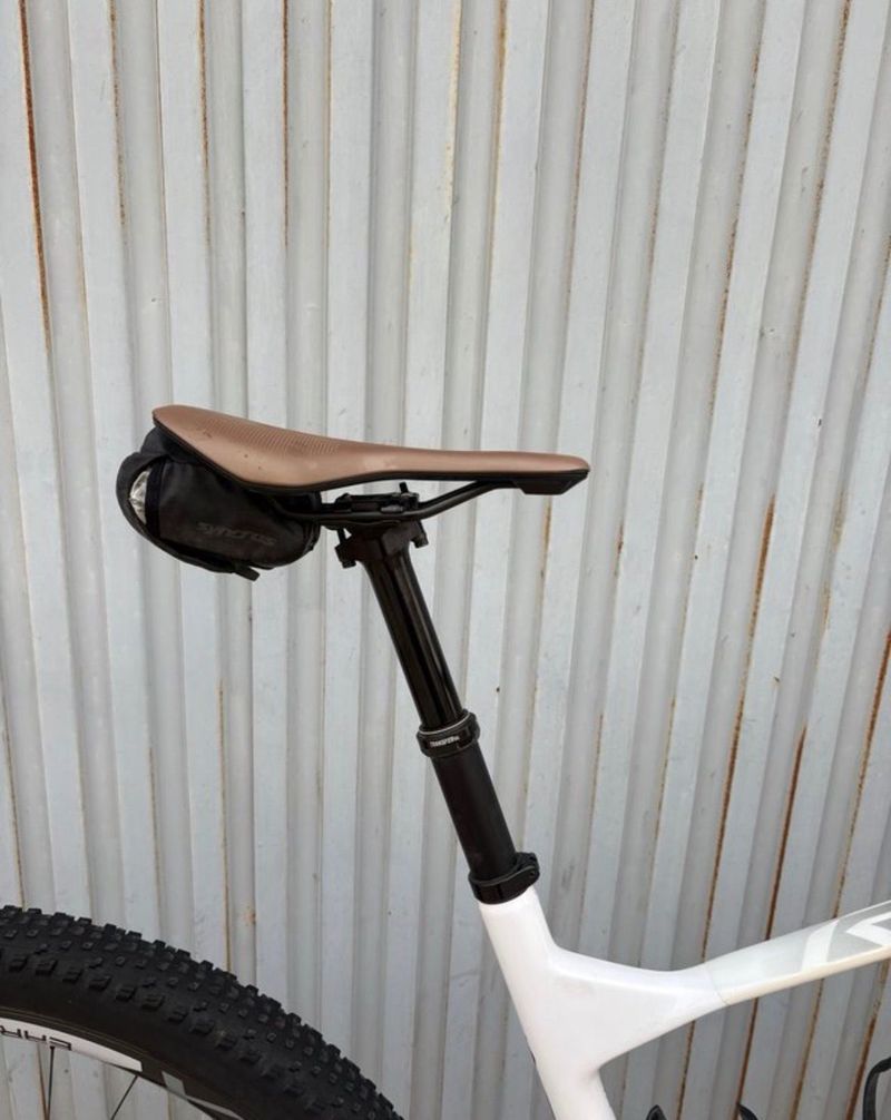 Used Scott Spark RC Pro 2022 2022 Mountainbike, White, 29 — image 4 of 13