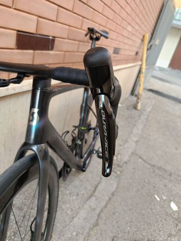 Tweedehands Scott Addict 10 2025 2025 Road & Gravel — afbeelding 6 van 7