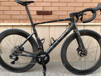 Used Scott Addict 10 2025 2025 Road & Gravel