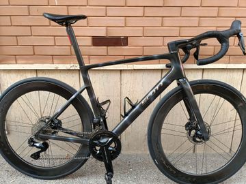 Tweedehands Scott Addict 10 2025 2025 Road & Gravel — afbeelding 2 van 7