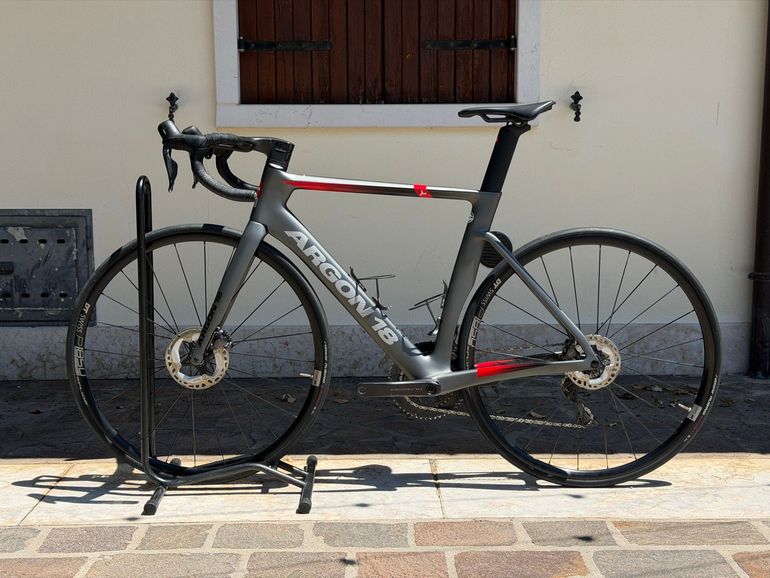 Used Argon 18 Nitrogen Shimano Ultegra Di2 2022 Road & Gravel, Light Gray — image 2 of 11