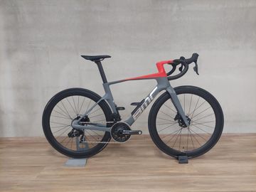 Gebrauchtes BMC Teammachine R 01 THREE 2024 2024 Road & Gravel, Hellgrau — Bild 1 von 5