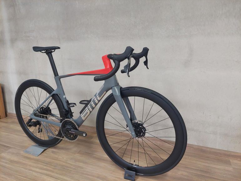 Brugt BMC Teammachine R 01 THREE 2024 2024 Road & Gravel — billede 2 af 5
