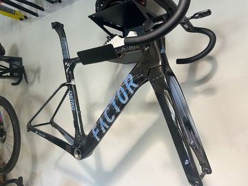 Used Factor OSTRO VAM 2022 Frameset 2022 Road & Gravel, Black — image 3 of 3
