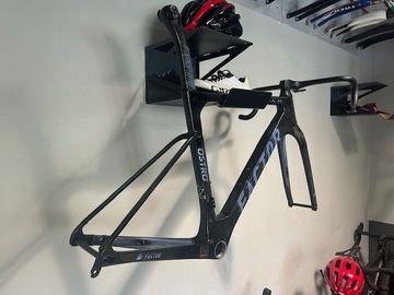 Used Factor OSTRO VAM 2022 Frameset 2022 Road & Gravel, Black — image 2 of 3
