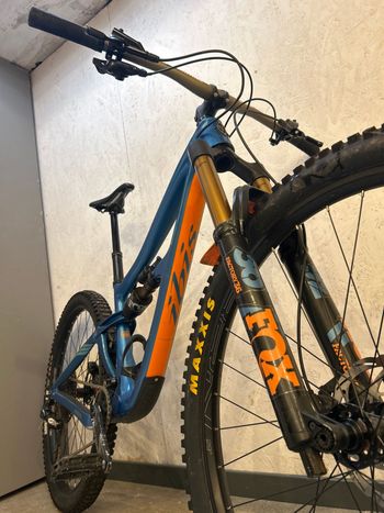 Used Ibis Cycles Custom SRAM GX 2019 Mountainbike, Blue — image 8 of 11