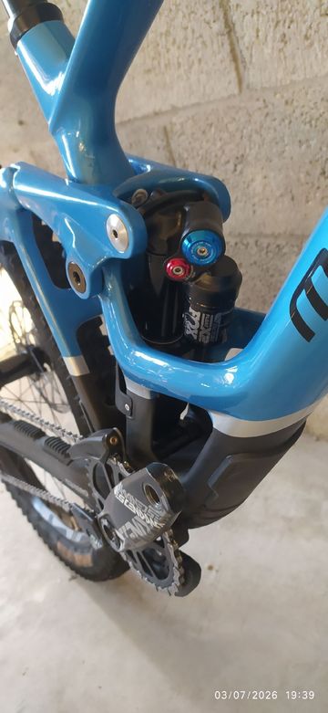 Tweedehands Mondraker Summum SRAM GX DH 2023 Mountainbike — afbeelding 4 van 13