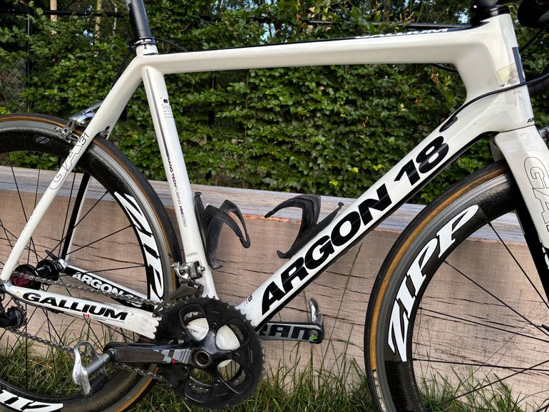 Used Argon 18 Gallium SRAM Red 2016 Road & Gravel, White — image 3 of 3