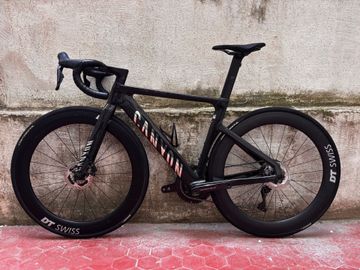 Used Canyon Aeroad CFR Di2 2025 2025 Road & Gravel, Black — image 3 of 11