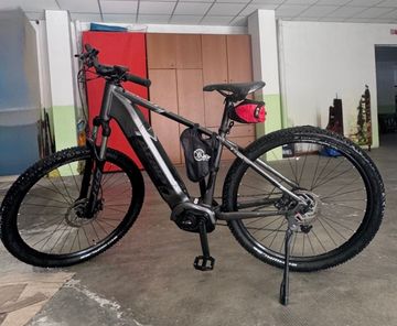 Atala E-MTB B-CROSS 2024 Mountainbike de segunda mano, Gris claro — imagen 2 de 3