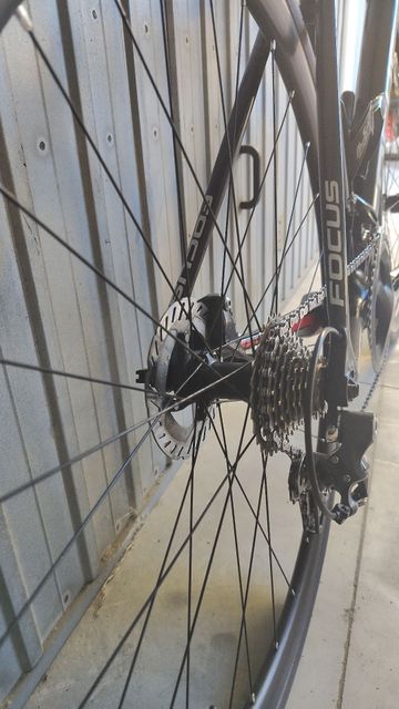 Used Focus Cayo Shimano Ultegra 2017 Road & Gravel, Black — image 2 of 10