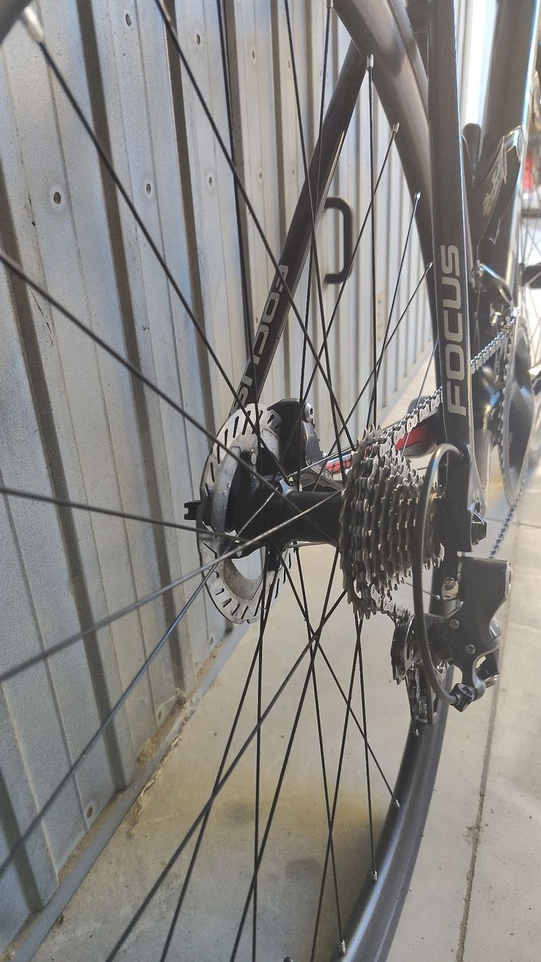 Used Focus Cayo Shimano Ultegra 2017 Road & Gravel, Black — image 2 of 7