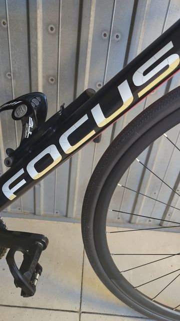 Used Focus Cayo Shimano Ultegra 2017 Road & Gravel, Black — image 7 of 10