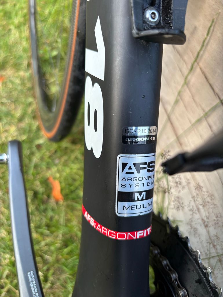 Used Argon 18 Nitrogen Shimano Ultegra Di2 2014 Road & Gravel, Black — image 6 of 7