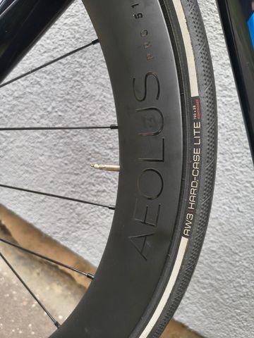 Używany Trek Madone SL 7 2022 2022 Road & Gravel — zdjęcie 5 z 21