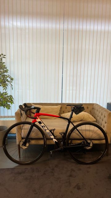 Trek Émonda SL 6 Disc Pro 2022 2022 Road & Gravel d'occasion