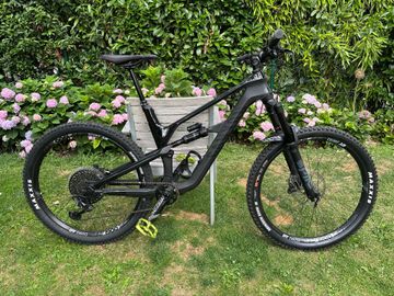 Gebrauchtes Canyon Spectral CF 7.0 2020 2020 Mountainbike, Schwarz, 27.5 — Bild 3 von 9