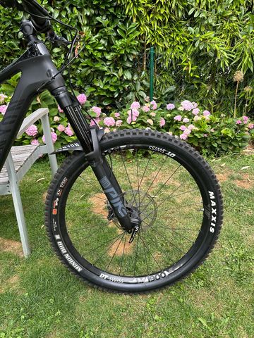 Gebrauchtes Canyon Spectral CF 7.0 2020 2020 Mountainbike, Schwarz, 27.5 — Bild 4 von 9