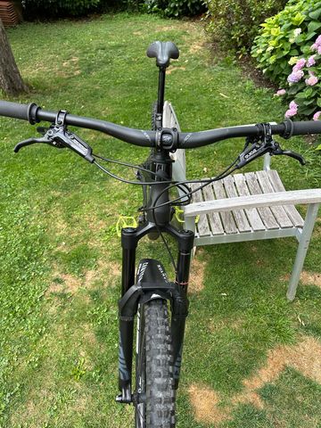 Gebrauchtes Canyon Spectral CF 7.0 2020 2020 Mountainbike, Schwarz, 27.5 — Bild 6 von 9