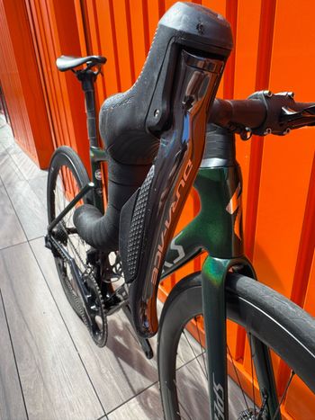 Specialized Tarmac Shimano Dura Ace 2021 Road & Gravel usato, Verde — immagine 6 di 10