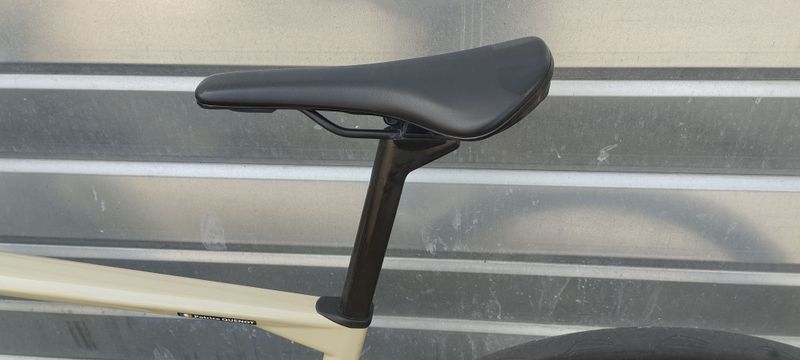 Used BMC Roadmachine SIX 2022 2022 Road & Gravel, White — image 6 of 6