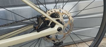 Used BMC Roadmachine SIX 2022 2022 Road & Gravel, White — image 4 of 6
