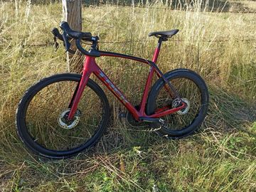 Trek Domane SL 6 2022 2022 Road & Gravel d'occasion — image 2 sur 4