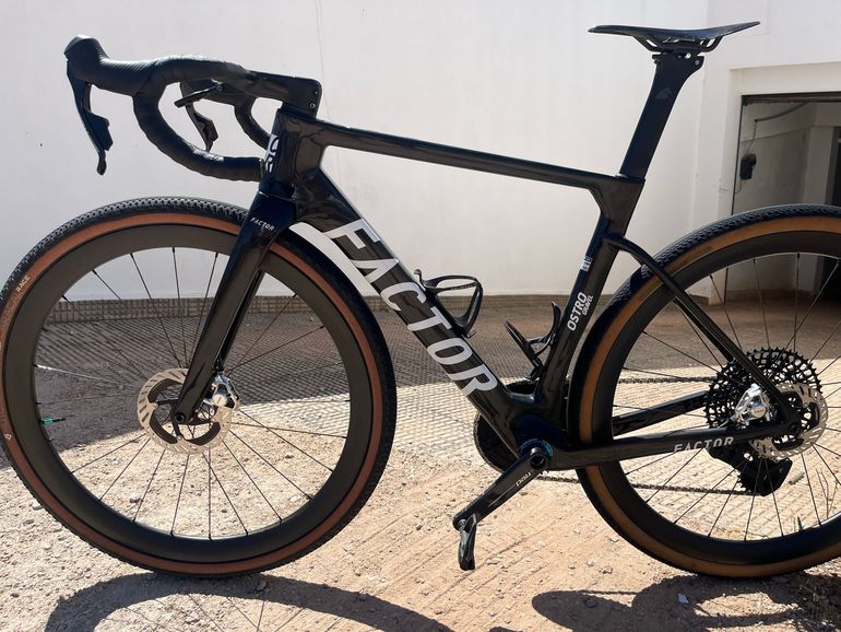 Factor Ostro Frameset 2025 Road & Gravel de segunda mano, Negro — imagen 2 de 4