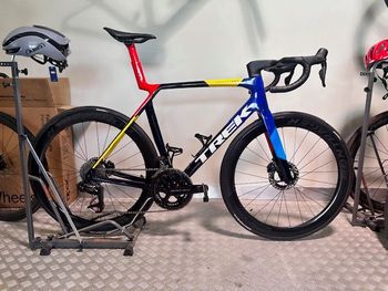 Brugt Trek Madone Shimano Dura Ace 2025 Road & Gravel