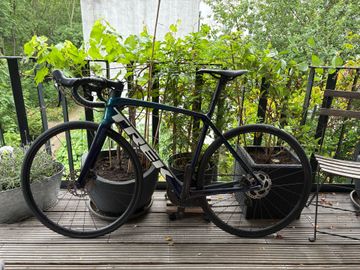 Brugt Trek Émonda SL 5 2024 2024 Road & Gravel — billede 2 af 18