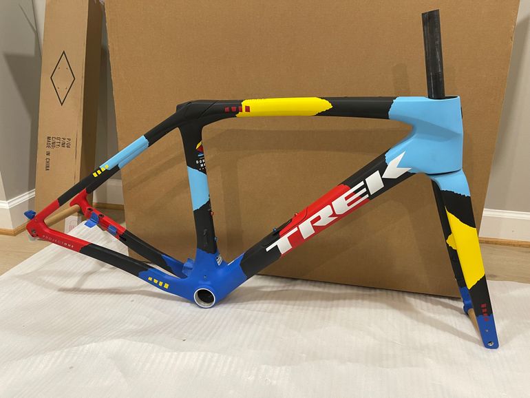 Used Trek Domane Frameset 2025 Road & Gravel, Black — image 10 of 11
