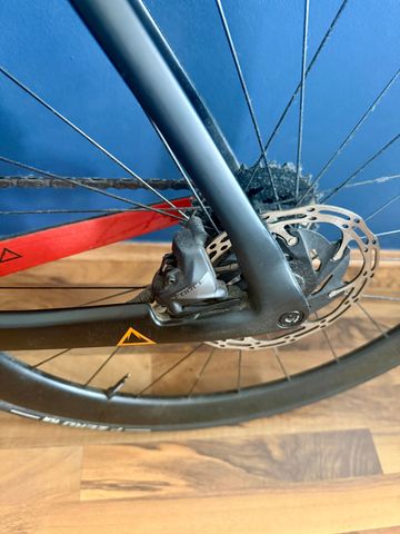 Używany Fuji Transonic 2.1 2020 2020 Road & Gravel — zdjęcie 3 z 5