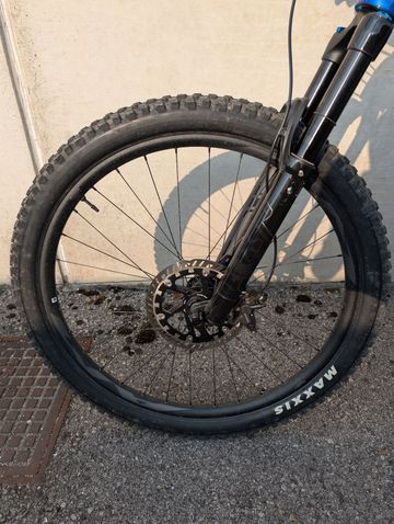Giant Trance X E+ 2 Pro 29er 2022 2022 Mountainbike de segunda mano, Azul — imagen 6 de 7