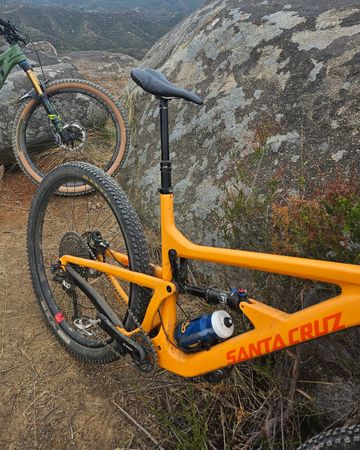 Used Santa Cruz Hightower CC X01 2018 2018 Mountainbike, Orange, 29 — image 1 of 8