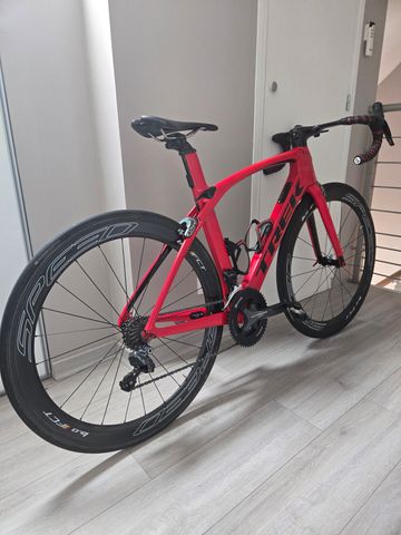 Used Trek SLR 2019 Road & Gravel, Red — image 3 of 5
