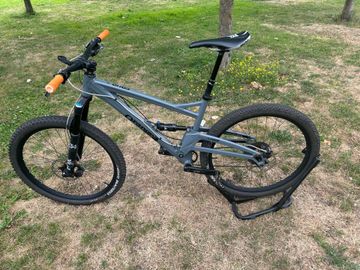 Käytetty Orange Four Pro 2018 2018 MTB