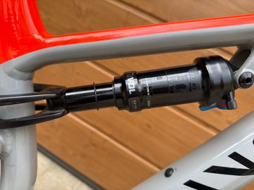 Used Canyon Neuron 7 2021 2021 Mountainbike, Light Gray, 27.5, 29 — image 8 of 9