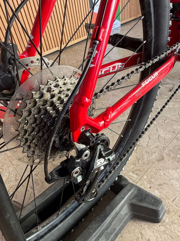 Used Focus Custom Shimano Deore XT 2012 Mountainbike, White — image 2 of 3