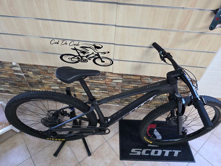 Used Scott Scale 940 2024 2024 Mountainbike, Black, 29 — image 7 of 15