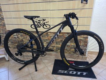 Used Scott Scale 940 2024 2024 Mountainbike, Black, 29 — image 1 of 25