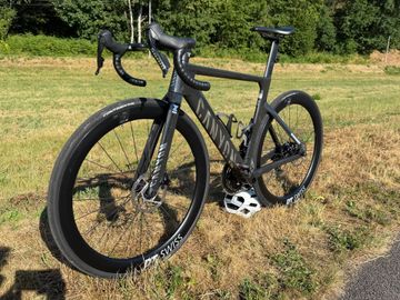 Tweedehands Canyon Aeroad CFR AXS 2025 2025 Road & Gravel — afbeelding 11 van 13