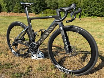 Brugt Canyon Aeroad CFR AXS 2025 2025 Road & Gravel — billede 2 af 13