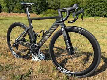 Tweedehands Canyon Aeroad CFR AXS 2025 2025 Road & Gravel — afbeelding 2 van 13